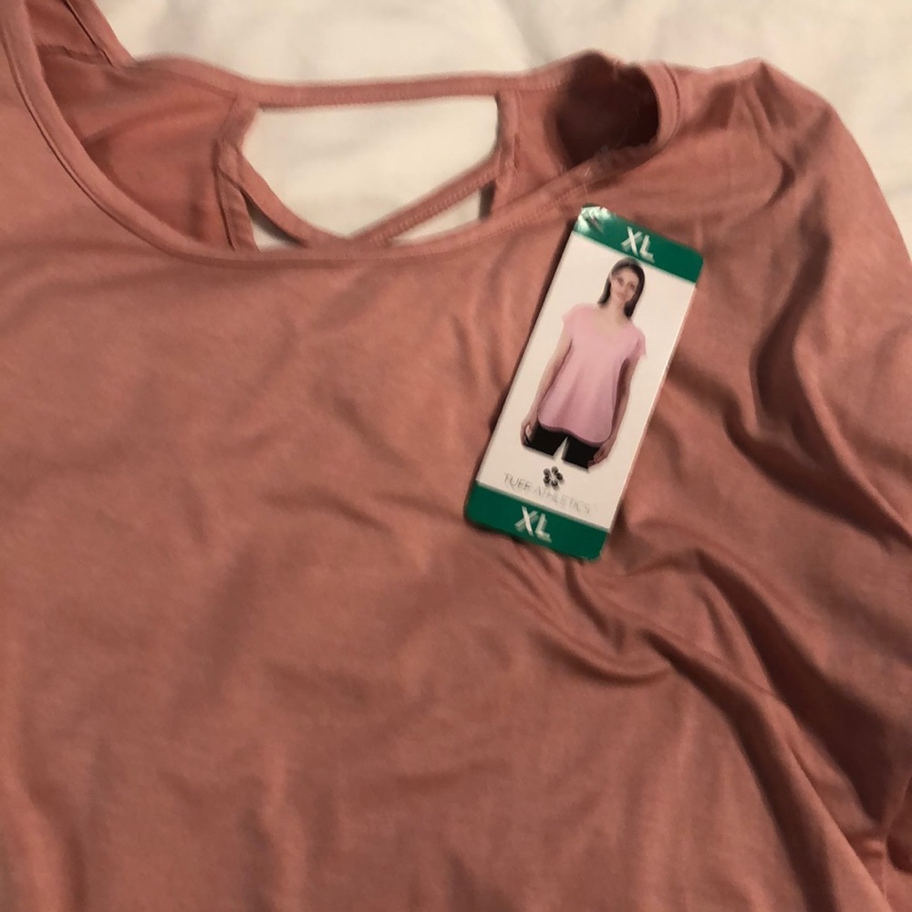 Athletic shirt